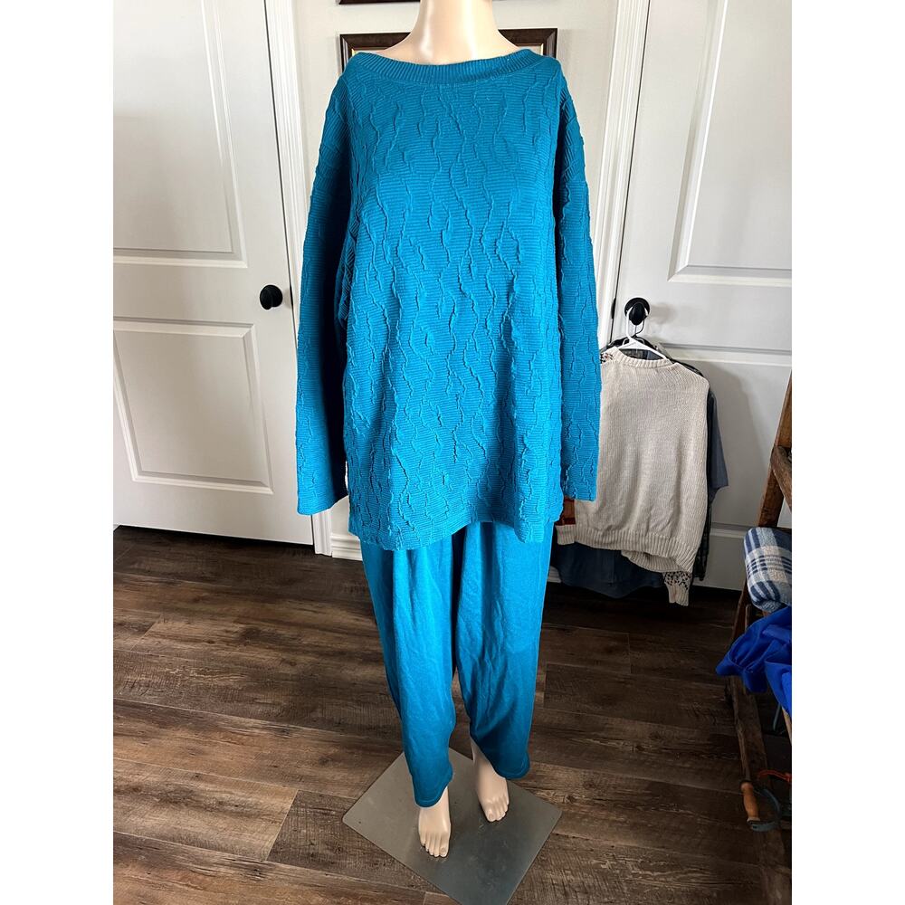 Vintage matching blue set from Areo